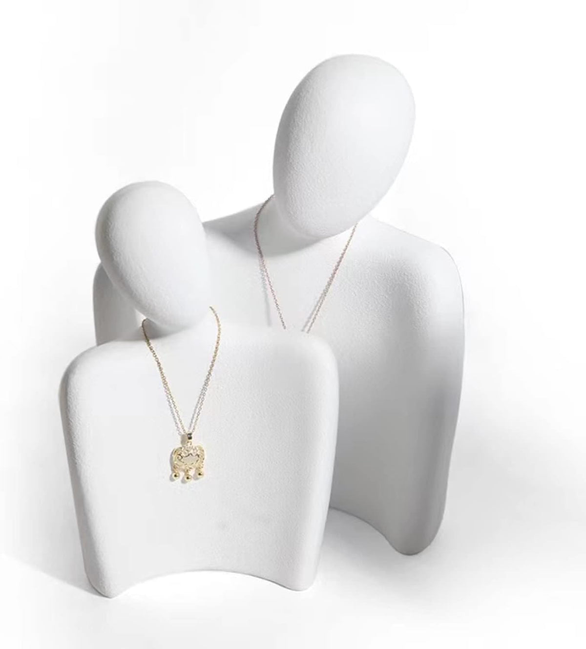 Hugging Couple Statues Ceramic Lover Figurine Characters Coffee Table Decor (White)