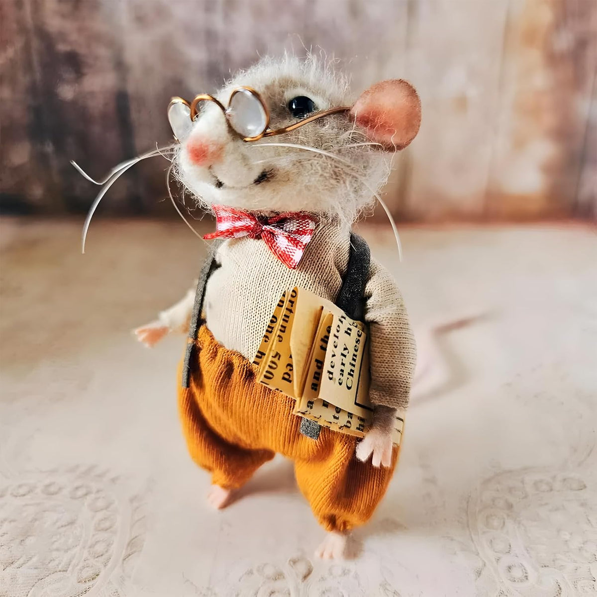 Felted Mouse, Cute Miniature Dollhouse Felt Mouse Ornament, Felt Wool Mice Figurine for Holiday Decor, Needle Felted Mouse Doll Decorations Festival Statue (Mrs. Claus)