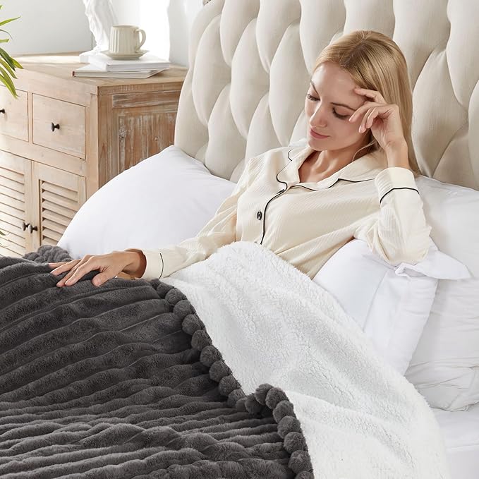 Westinghouse Electric Blanket Full Size, Super Cozy Luxury Faux Fur & Sherpa Heated Blanket with 10 Heating Levels & 1-12 Hours Auto Off, Fast Heating Blanket, Machine Washable, 80x 84 Inch Charcoal