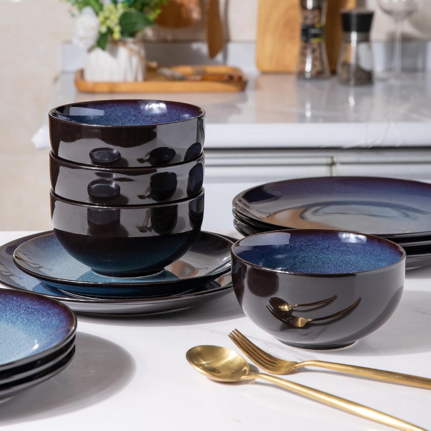 LERATIO Ceramic Dinnerware Sets for 4,Stoneware Coupe Plates and Bowls Sets,Highly Chip and Crack Resistant | Dishwasher & Microwave & Oven Safe Dishes set,Reactive Glaze Dinnerware- Service for 4