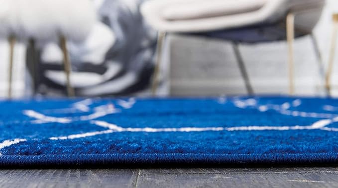 Unique Loom Trellis Frieze Collection Area Rug - Geometric (5' 3" x 8' Rectangle, Navy Blue/ Ivory)