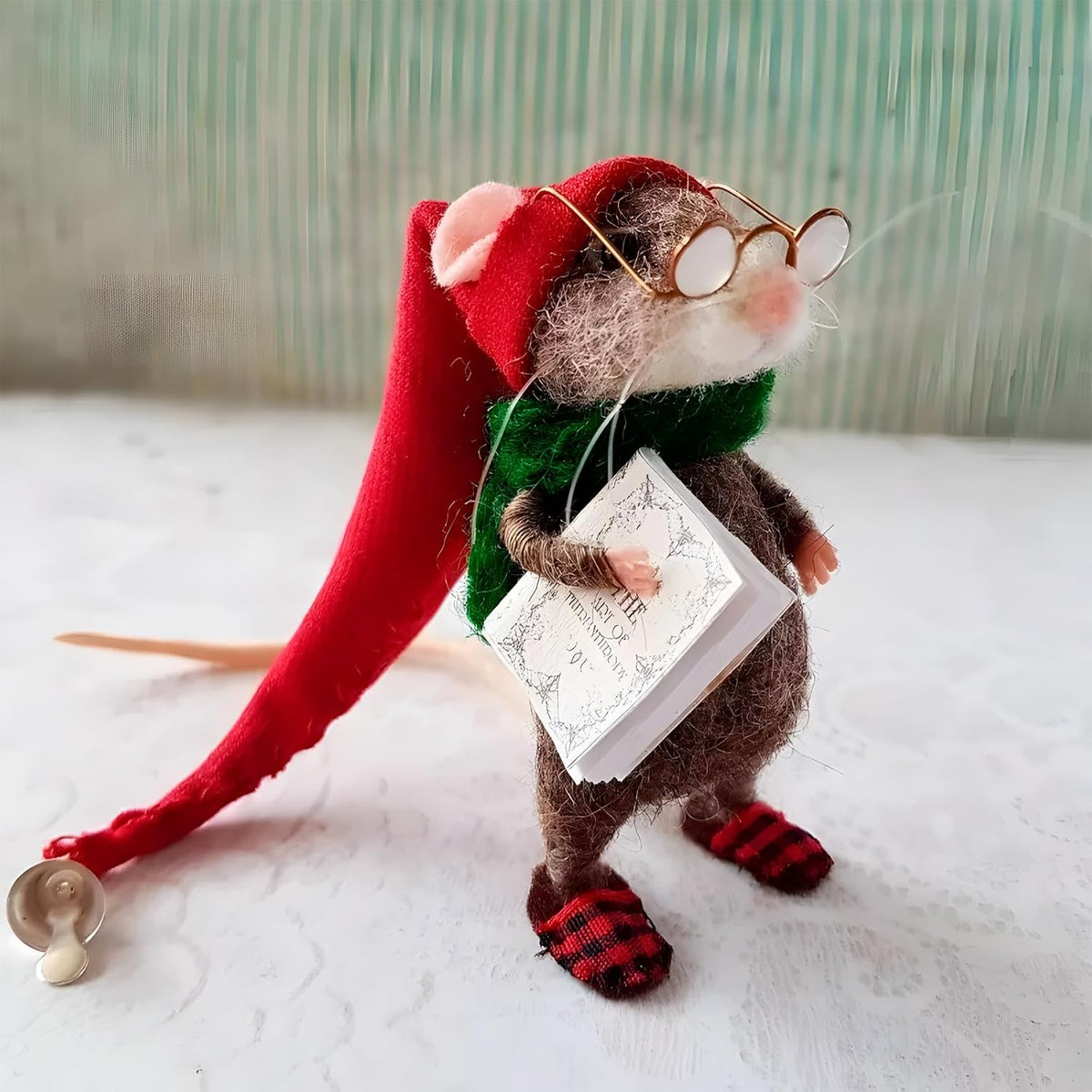 Felted Mouse, Cute Miniature Dollhouse Felt Mouse Ornament, Felt Wool Mice Figurine for Holiday Decor, Needle Felted Mouse Doll Decorations Festival Statue (Teacup)