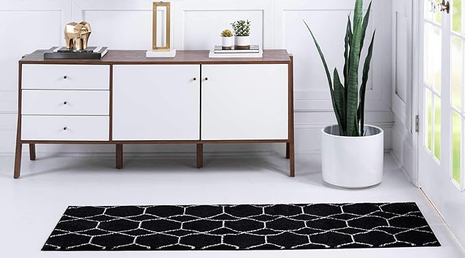 Unique Loom Trellis Frieze Collection Area Rug - Geometric (2' x 8' 8" Runner, Black/ Ivory)