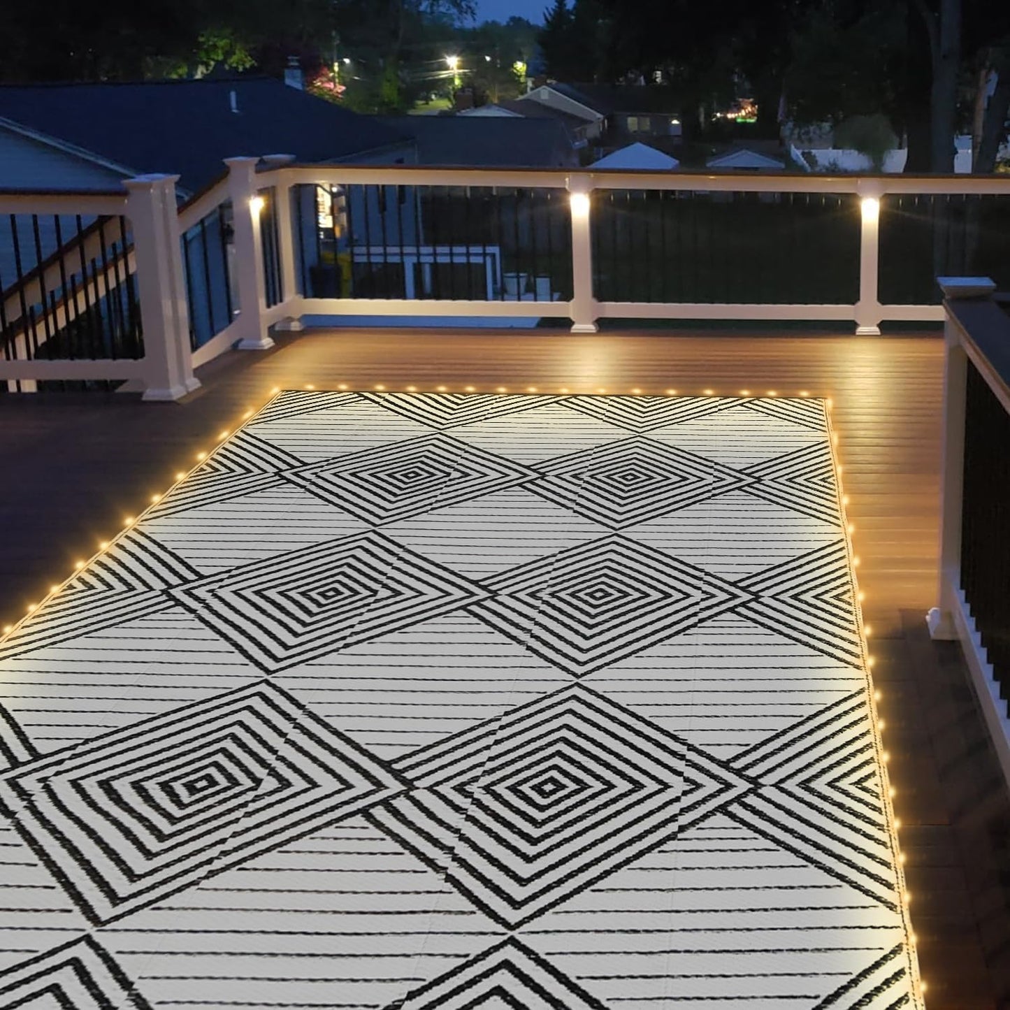 8x10ft Waterproof Outdoor Rug with LED Lights, Foldable Reversible Plastic Straw Mat for Patio RV Camping Picnic Balcony Beach Deck Indoor Outdoor Carpet, Black&White