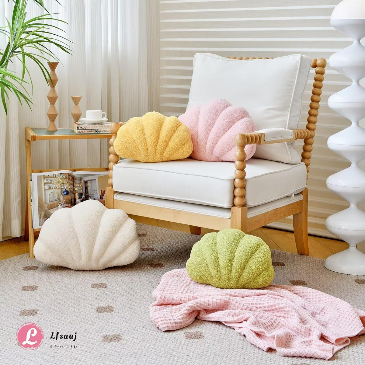 Yellow Seashell Throw Pillows, Shell Shaped Throw Pillows, 13 Inch Soft Home Decorative Pillow Plush Cushion for Bed Couch Living Sofa Room Decor Accent Throw Pillow