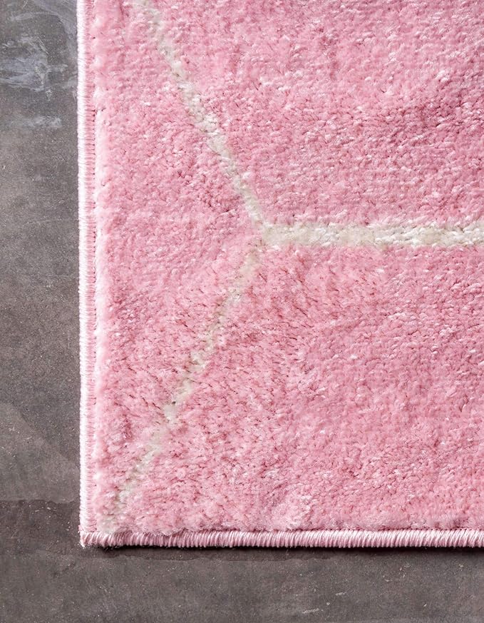 Unique Loom Trellis Frieze Collection Area Rug - Geometric (7' 1" x 10', Light Pink/ Ivory)