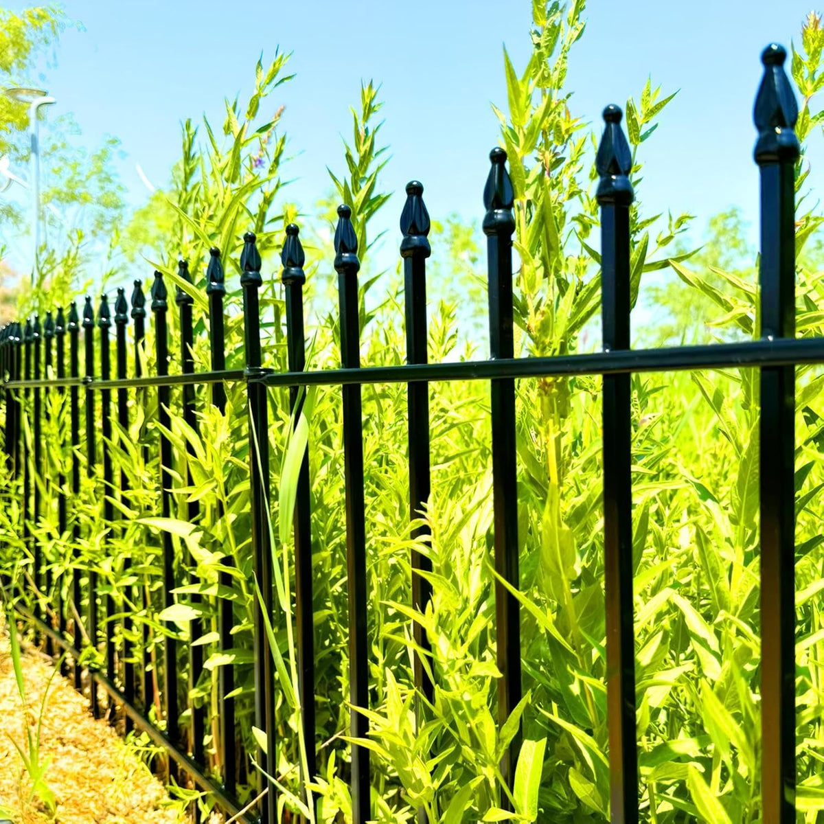 Metal Garden Fence 24 inch H x 24 inch W (10 Panels, Total Length 20 ft) Decorative Fence Border Fence Landscape Fencing for Dog, Flower Bed, Yard, Animal Barrier