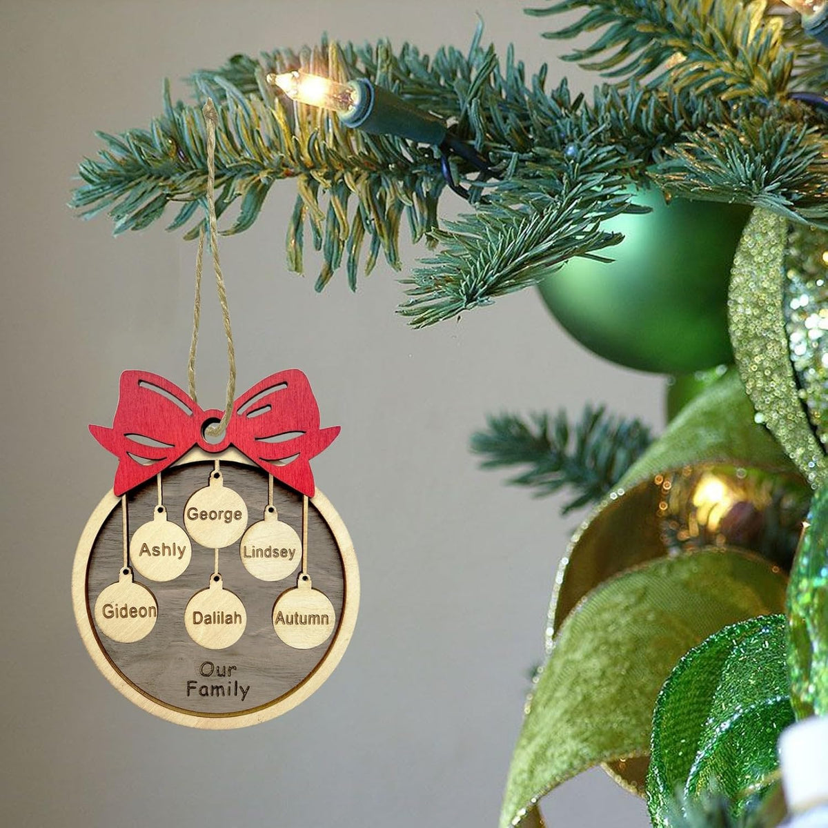 2025 Christmas Ornaments Personalized Christmas Family Name Ornaments,Custom Stocking Wooden Xmas Ornament Family of 2/3/4/5/6/7/8,Customized Xmas Ornament Tree Deorations,Personalized Gifts