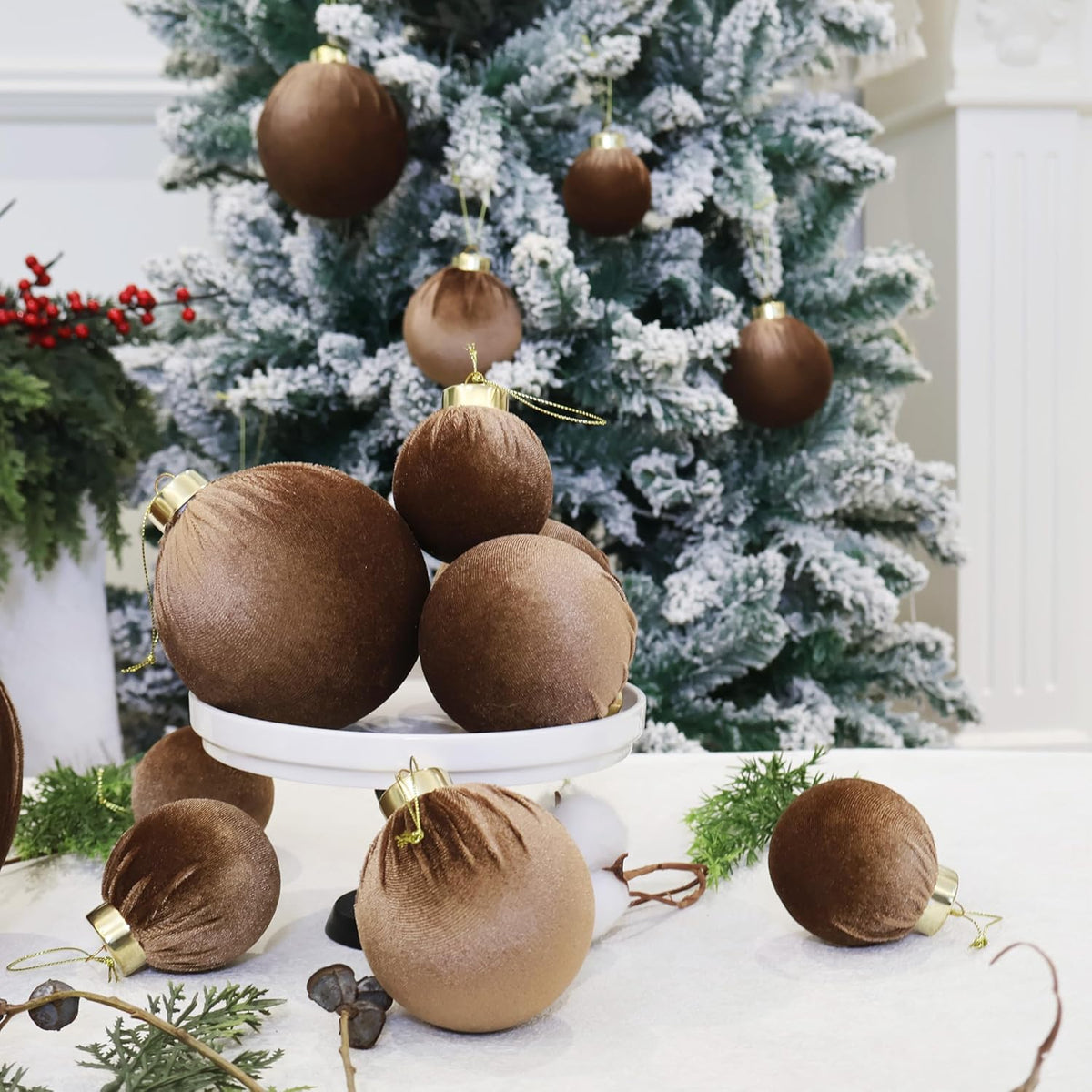 6inch Big Velvet Christmas Ornaments, 2pcs Flocked Ornaments Balls Sets for Christmas Tree Decorations Light Coffee