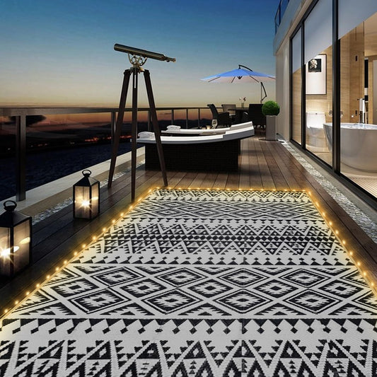 8x10ft Waterproof Outdoor Rug with LED Lights, Bohemia Reversible Plastic Straw Mat for Patio RV Camping Picnic Balcony Beach Deck Indoor Outdoor Carpet, Black&White