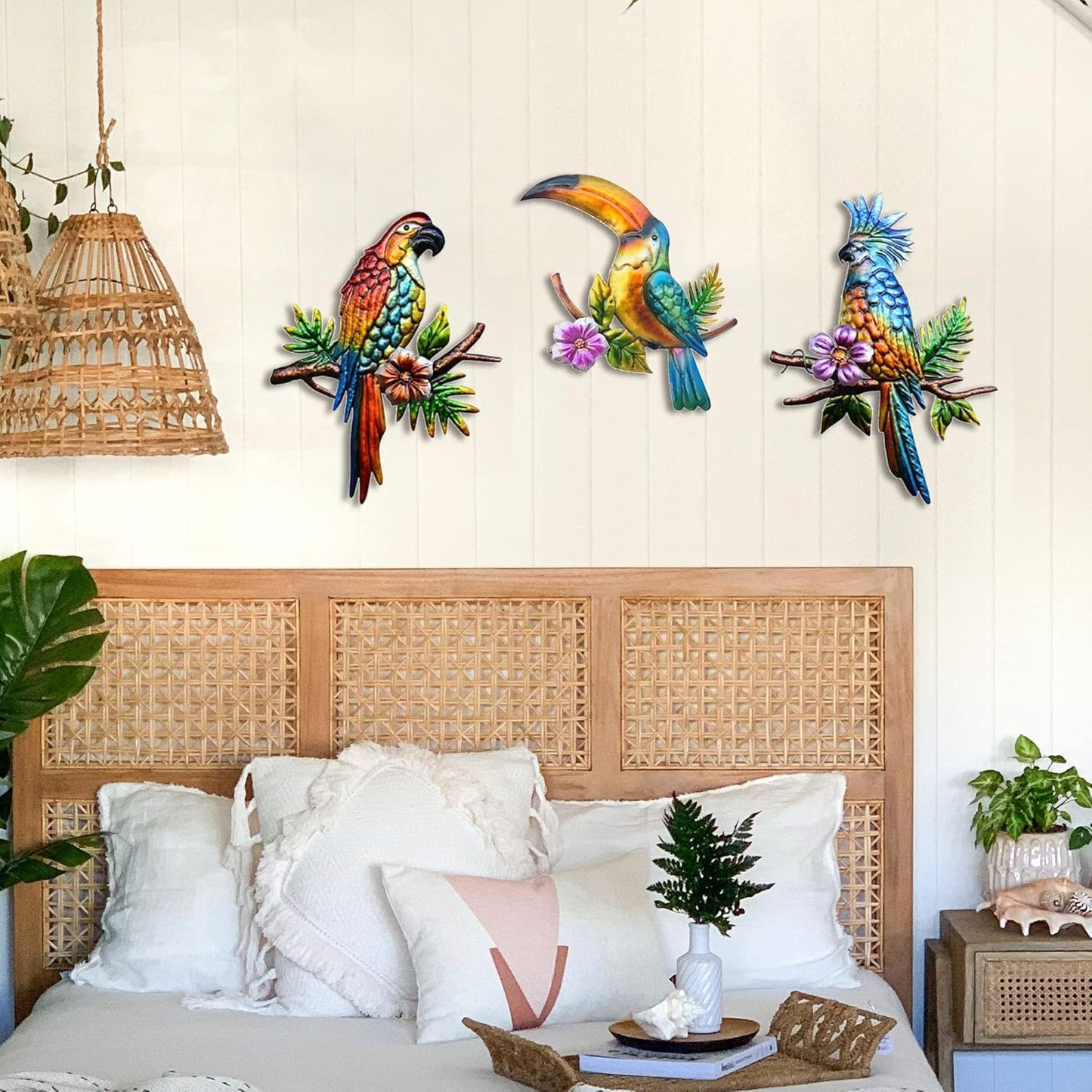 J-Fly Metal Parrot Wall Decor Tropical Outdoor Wall Decor Parrot Outdoor Wall Art Metal Bird Toucans Decor Patio Fence Garden Home Kitchen Decor 11 Inch