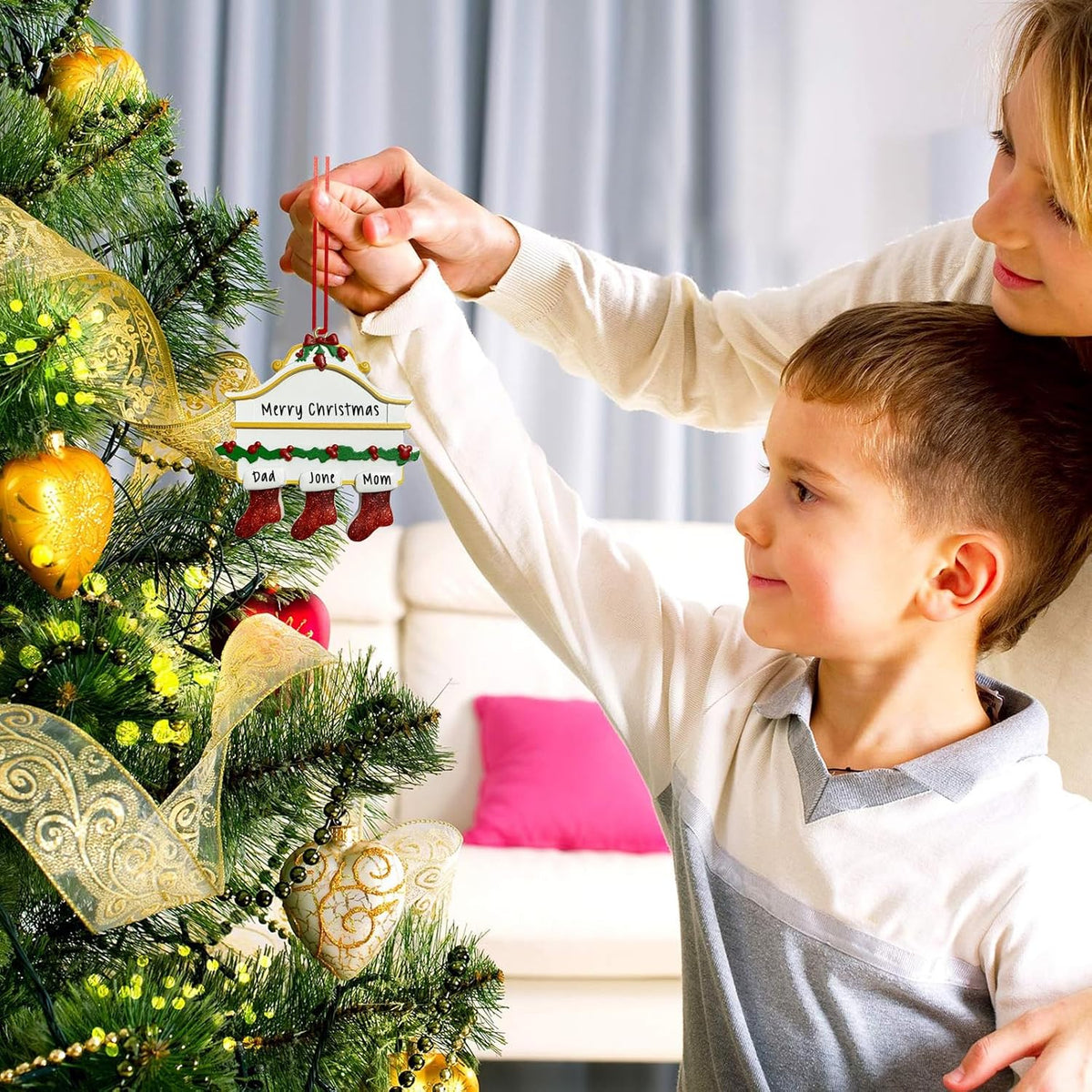 2025 Personalized Christmas Ornaments Family of 2/3/4/5/6/7/8,Custom Christmas Stoking Ornaments Deorations with Names,Customized Xmas Ornament Tree Deorations,Personalized Xmas Ornament Gifts