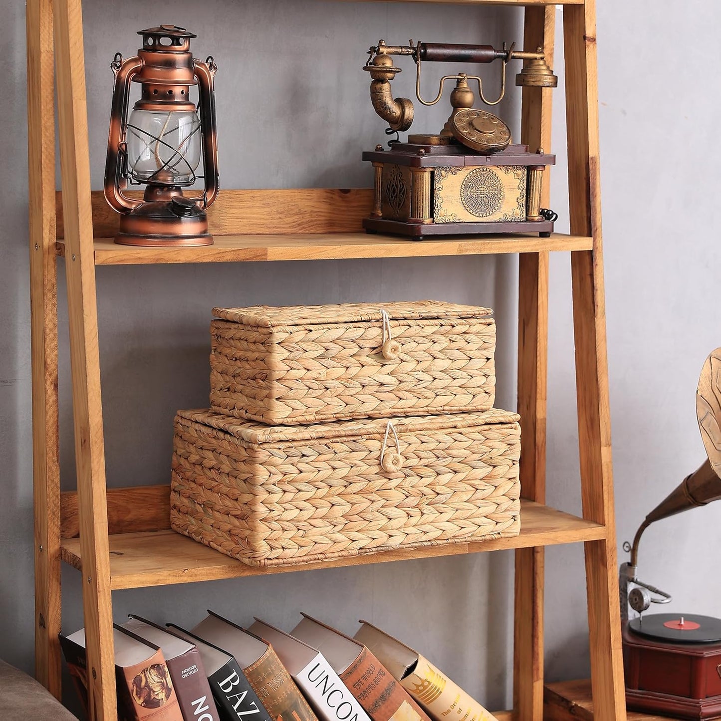 Set of 2 Rectangular Wicker Storage Bins with Lid, Rattan Basket Decorative Boxes, Multipurpose Organizer Display Boxes for Shelf Organizer, Boho Rattan Box for Home Decoration