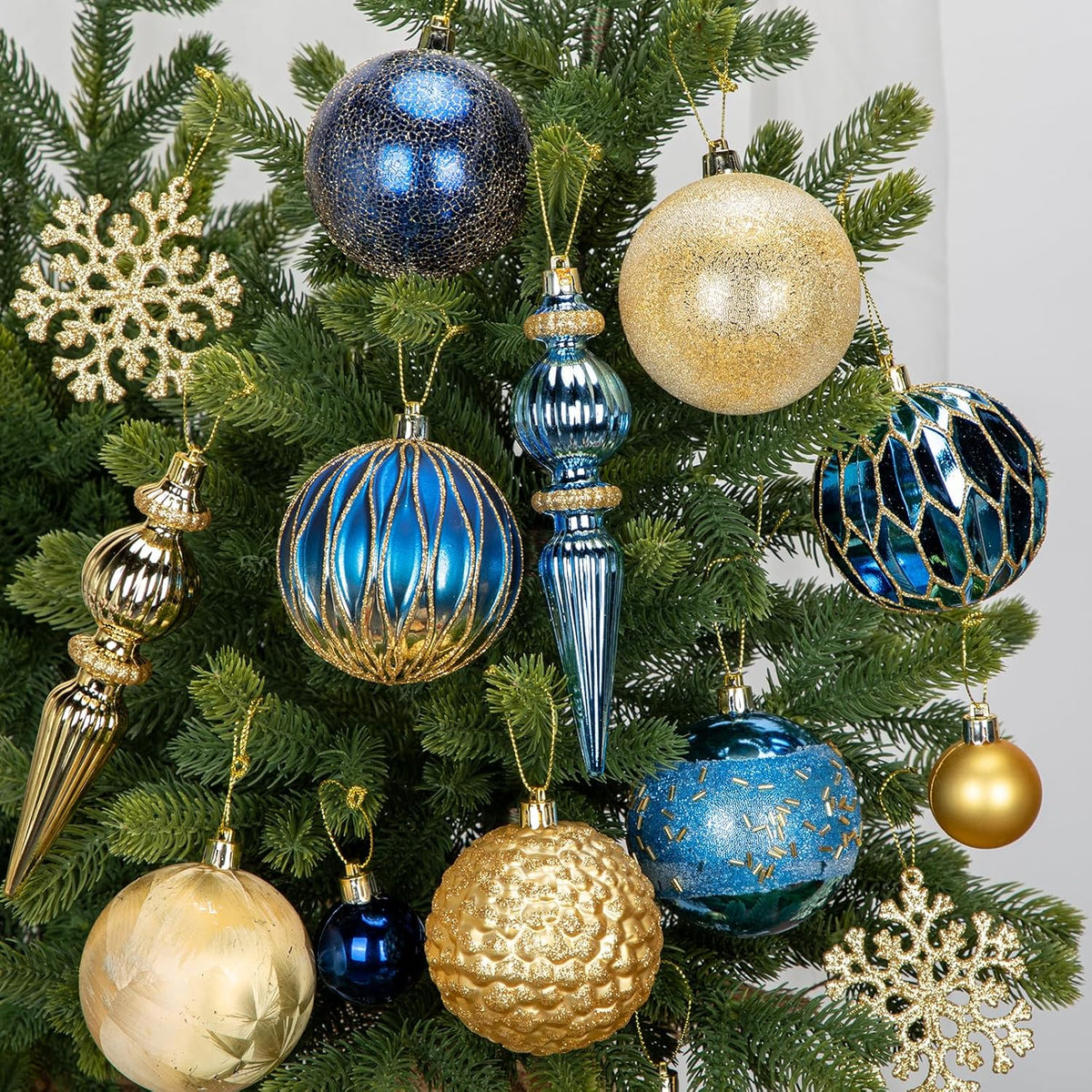 92ct Christmas Tree Decoration Set Christmas Ball Ornaments with Srtings Shatterproof Christmas Baubles for Christmas Holiday Wreath Garland Party Decoration, Blue-Gold