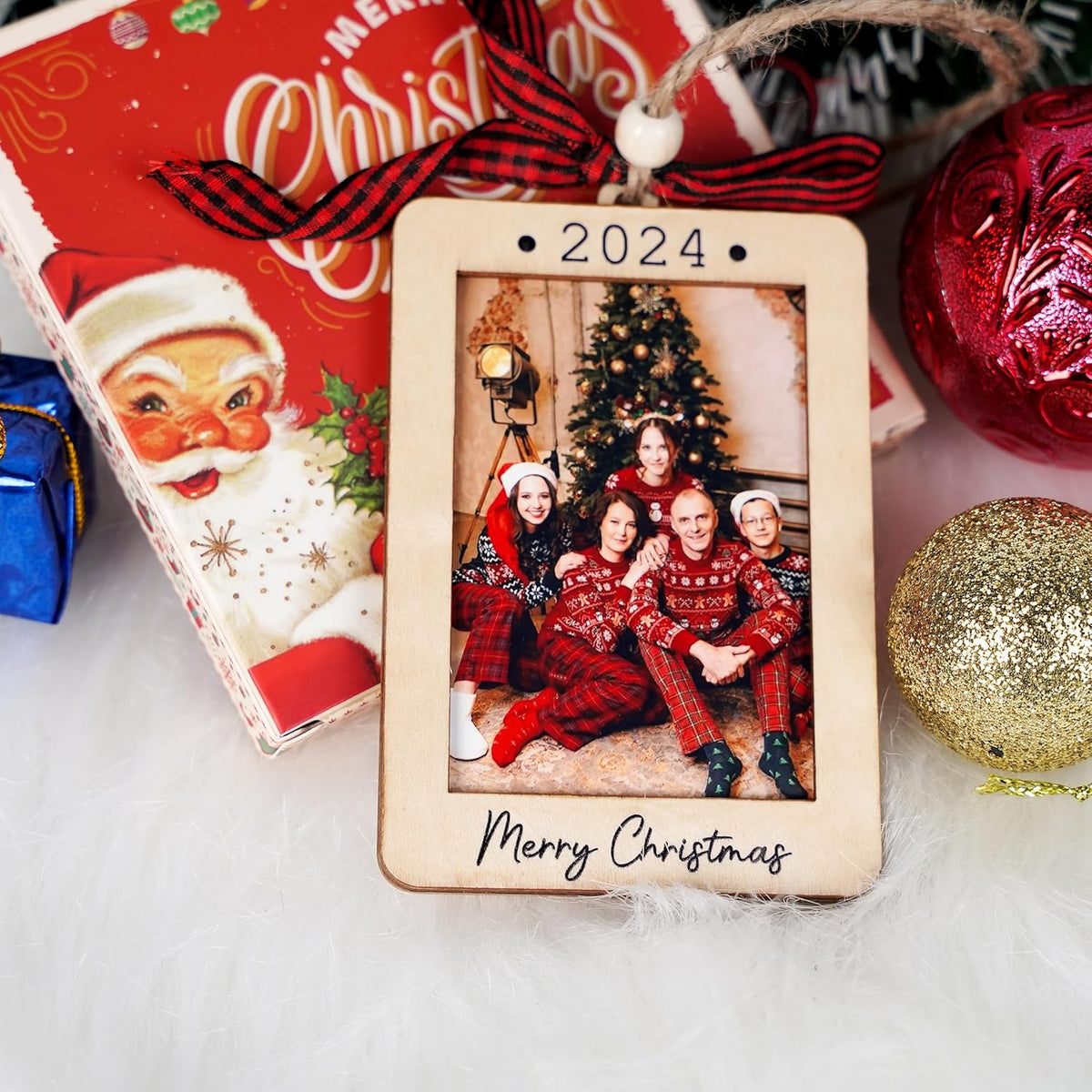 Christmas Photo Frame Ornament, 2024 Ornament, Wooden Picture Frame Ornaments With Hanging String (Merry Christmas (Portrait))