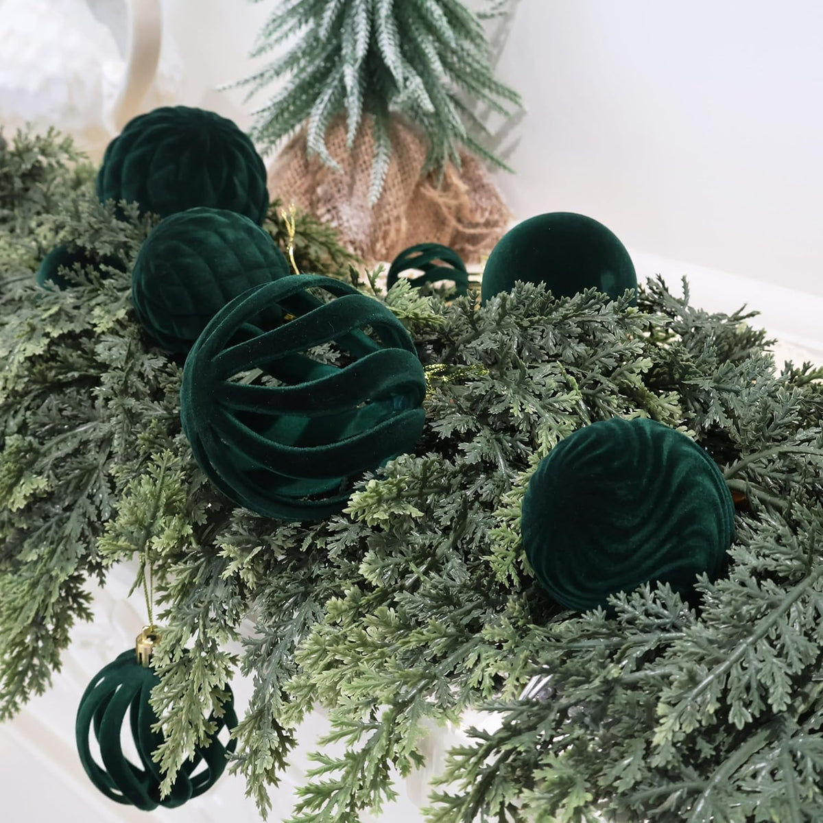 Senjie 2025 Velvet Christmas Ball Ornaments Sets 36pcs Flocked Christmas Ornaments Assortment Decor for Xmas Deep Green