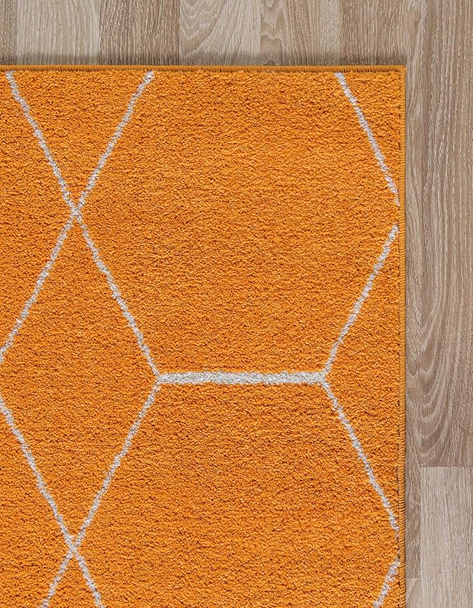 Unique Loom Trellis Frieze Collection Area Rug - Geometric (3' 3" x 5' 3", Orange/ Ivory)