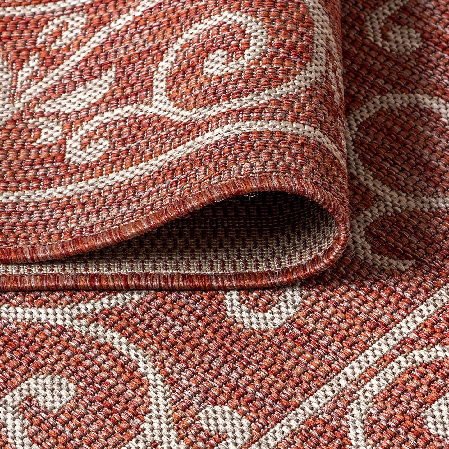 JONATHAN Y Vintage Filigree Indoor Outdoor Square Area Rug 8X8 Red/Beige, Charleston Textured Weave for Backyard, Patio, Porch, Easy-Cleaning, High Traffic, Pet-Friendly, Non-Shedding (SMB106B-8SQ)