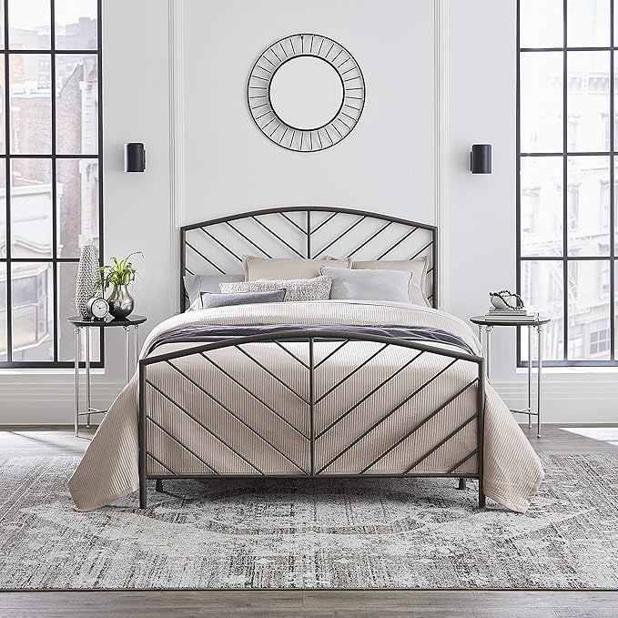Hillsdale Furniture Essex Bed, Queen, Metallic Brown