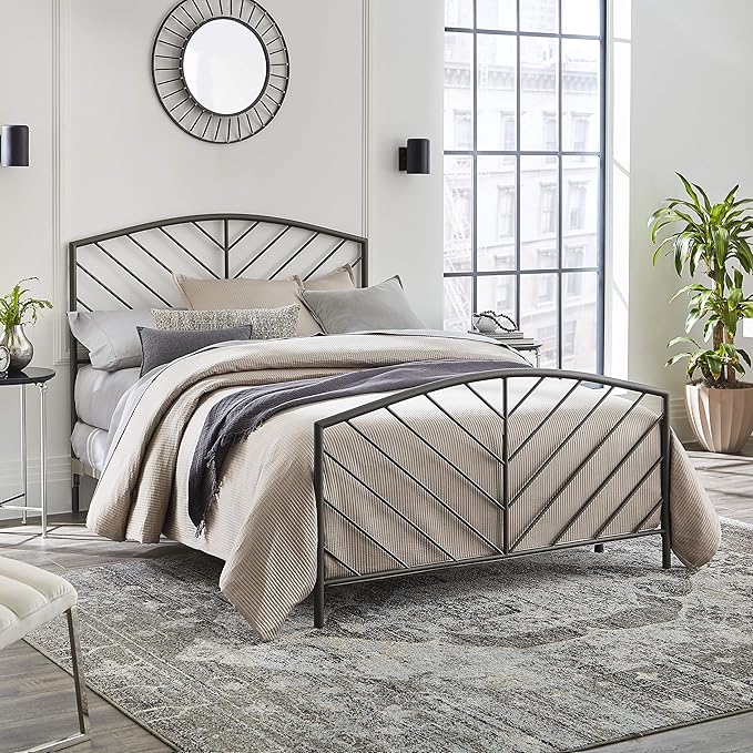 Hillsdale Furniture Essex Bed, Queen, Metallic Brown