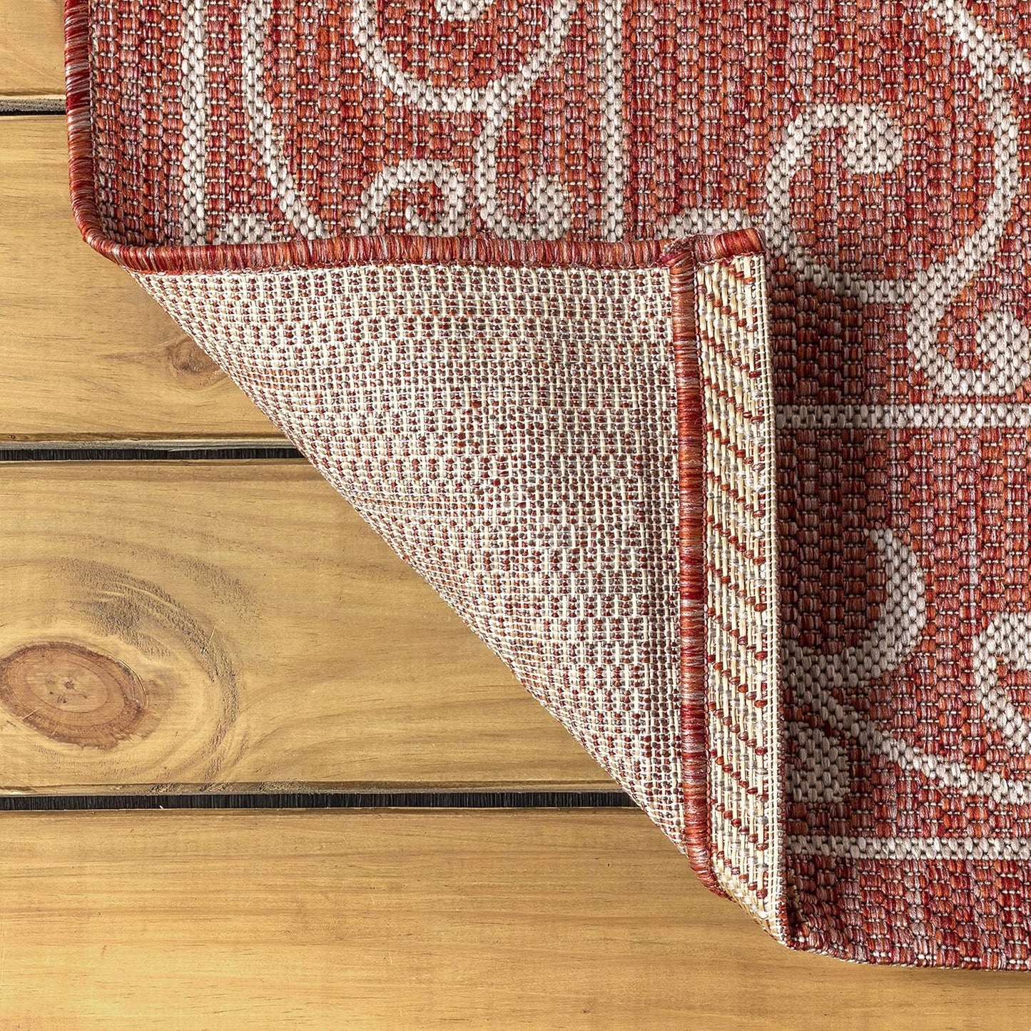 JONATHAN Y Vintage Filigree Indoor Outdoor Square Area Rug 4X4 Red/Beige, Charleston Textured Weave for Backyard, Patio, Porch, Easy-Cleaning, High Traffic, Pet-Friendly, Non-Shedding (SMB106B-4SQ)